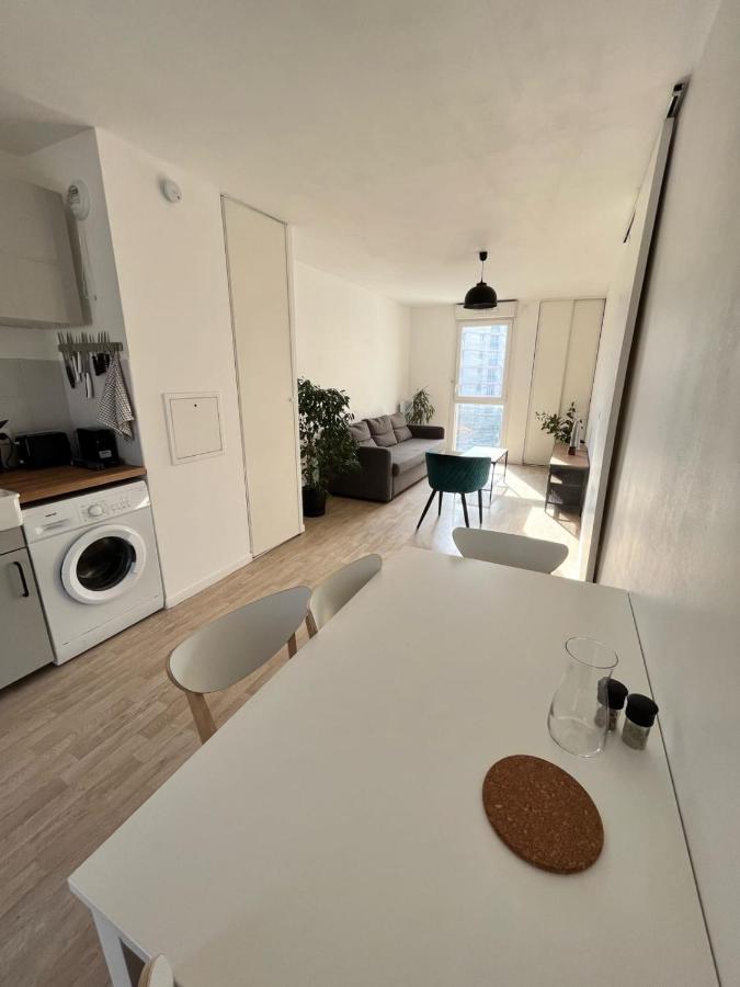 Modern And Bright Apartment Near Paris La Courneuve Kültér fotó